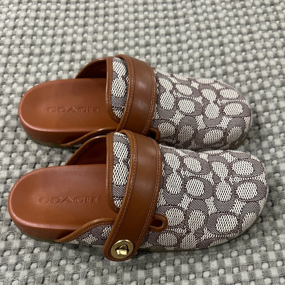 Coach womens Brown clogs with box. Worn once. - Picture 2 of 5